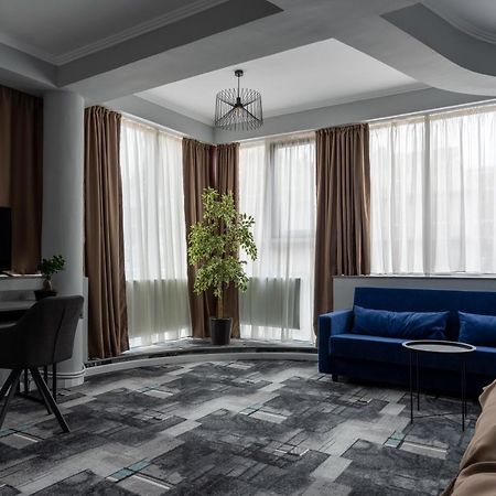 Hotel Paso Cluj-Napoca Esterno foto