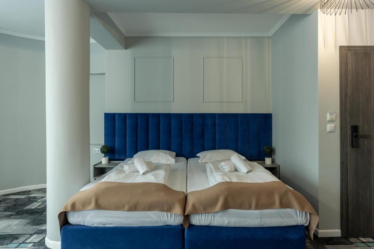 Hotel Paso Cluj-Napoca Esterno foto