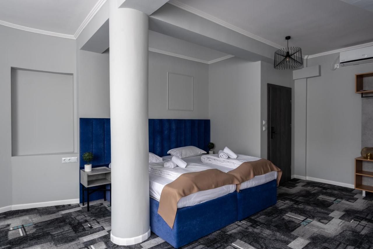 Hotel Paso Cluj-Napoca Esterno foto