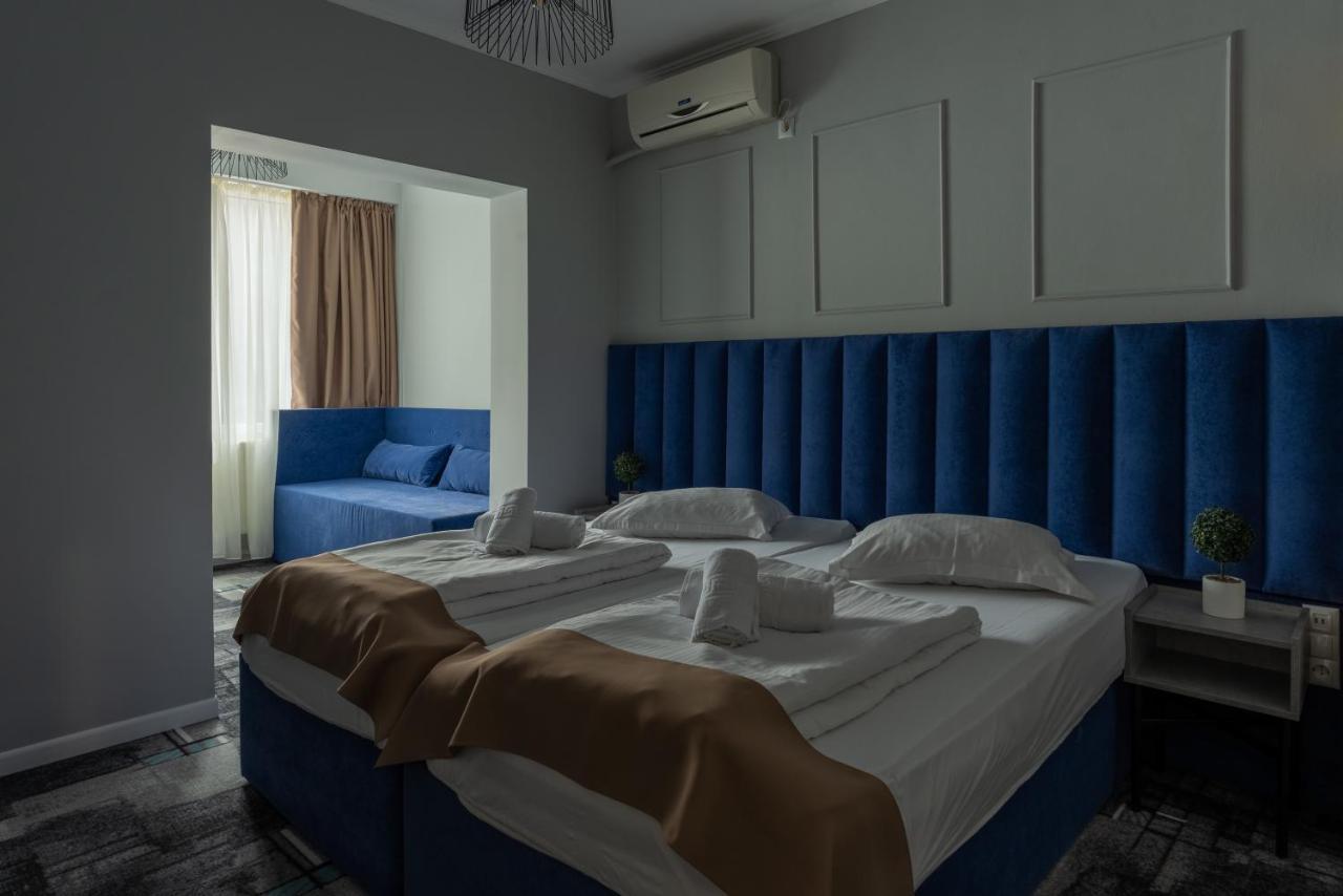 Hotel Paso Cluj-Napoca Esterno foto