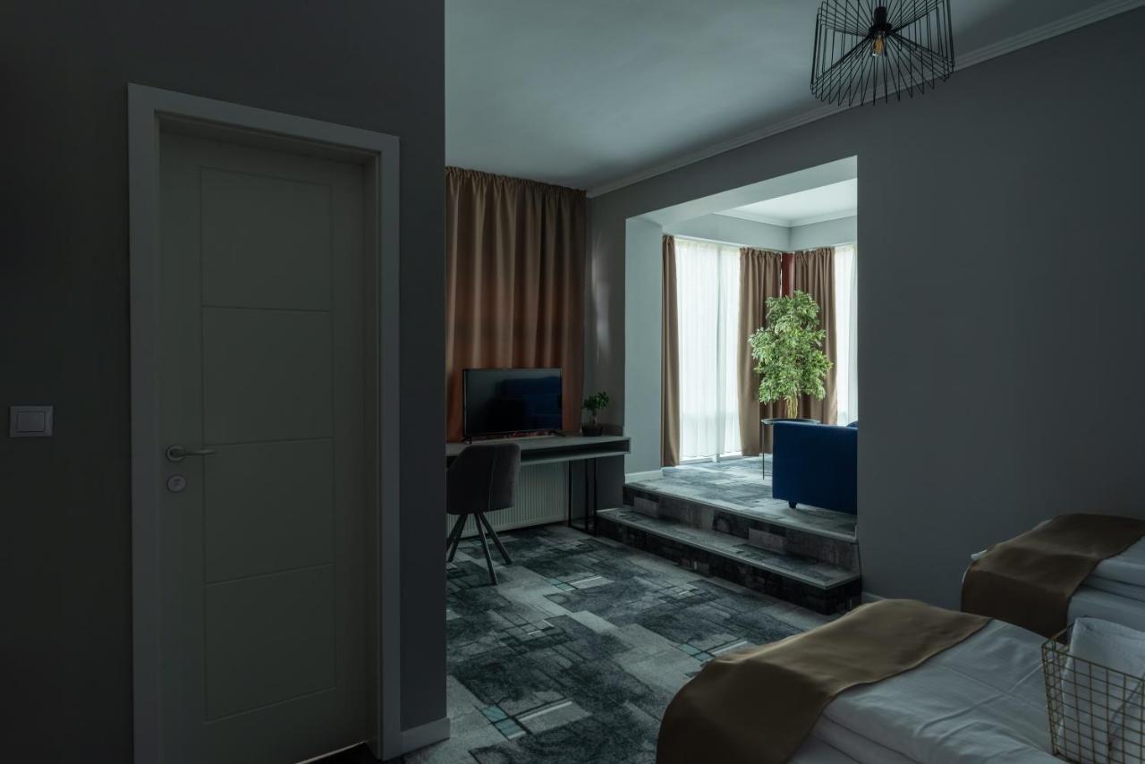Hotel Paso Cluj-Napoca Esterno foto